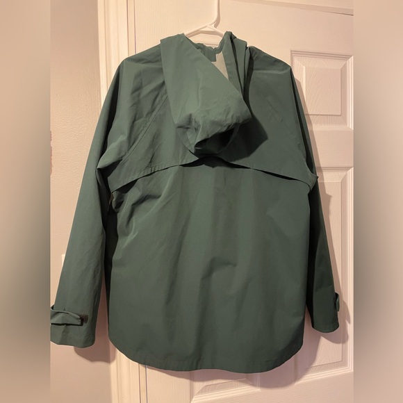 Hyba green rain jacket. UGC. - Picture 3 of 6